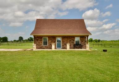 Main picture of 2601 Fairview Rd