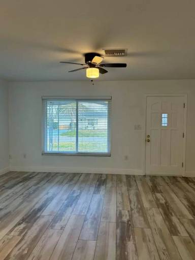 Main picture of 10517 Hibiscus Dr