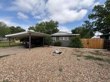 Main picture of 3720 31st St