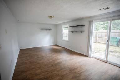 Main picture of 2836 Wellesley Ct