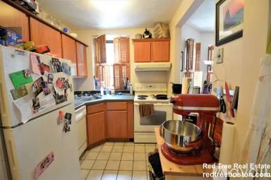 Main picture of 1427 Commonwealth Ave