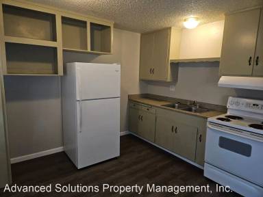 Main picture of 1075 Le Brun Ln