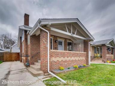 Main picture of 4557 1/2 Decatur St