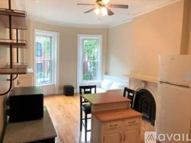 Main picture of 101 Pembroke St