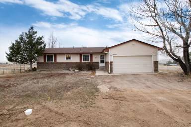 Main picture of 45385 Summit Rd