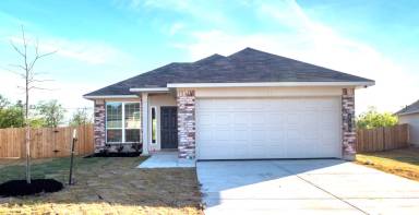 Main picture of 533 Fallbrook Dr