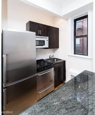Main picture of 502 E 73rd St