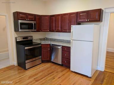 Main picture of 1318 Commonwealth Ave