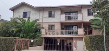 Main picture of 3635 Veteran Ave
