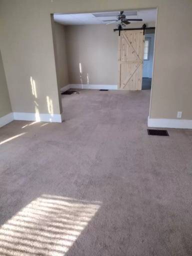 Main picture of 1004 N State St