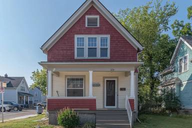 Main picture of 112 Adams Ave
