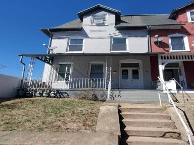 Main picture of 407 Woodward St