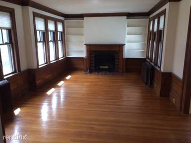 Main picture of 877 Commonwealth Ave