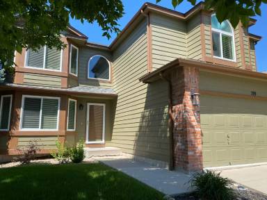 Main picture of 719 Redwood Ct