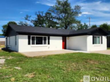 Main picture of 516 NE Avondale Ave