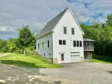 Main picture of 166 Airport Rd