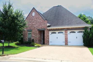 Main picture of 104 Shotts Ave