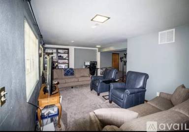 Main picture of 711 Canfield Dr