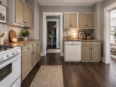 Main picture of 808 W Beechwood Ave