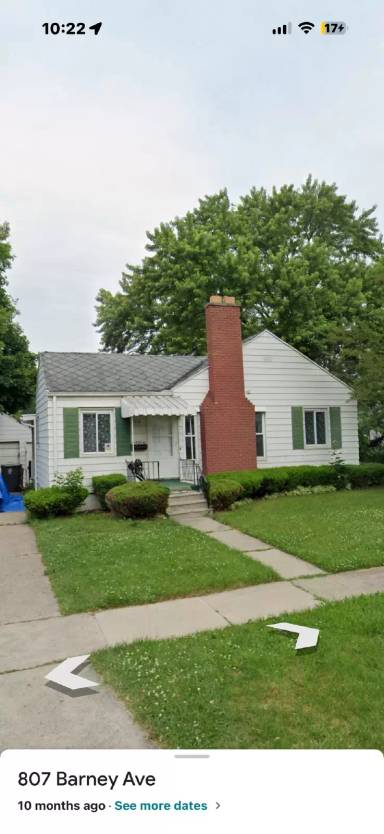 Main picture of 806 Barney Ave