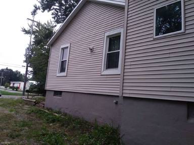 Main picture of 1828 W Franklin St
