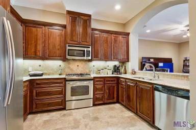 Main picture of 17515 Lake Willow Ave