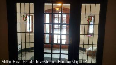 Main picture of 2629 W Ainslie St