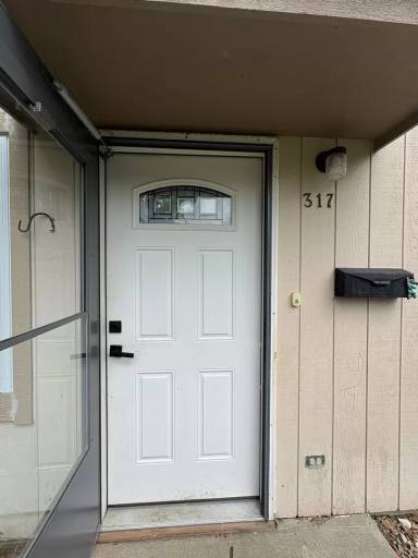 Main picture of 317 Woods St