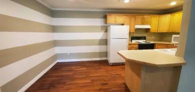 Main picture of 857 W Columbia Ln