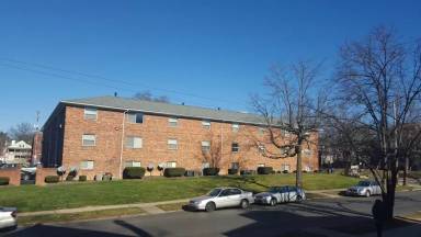 Main picture of 220 E Lane Ave - 1C