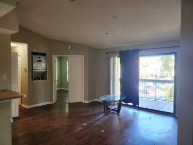 Main picture of 4057 Crockers Lake Blvd