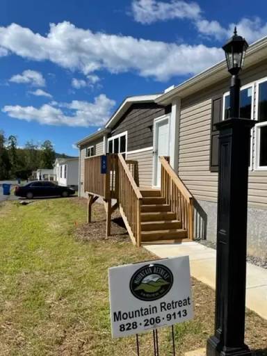 Main picture of 23 Enterprise Dr