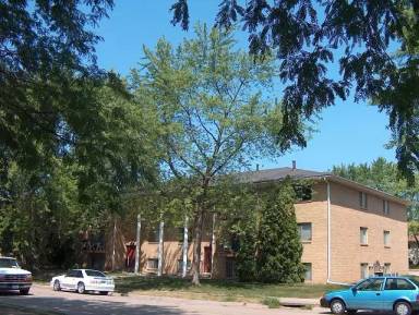 Main picture of 1616 W 42nd St