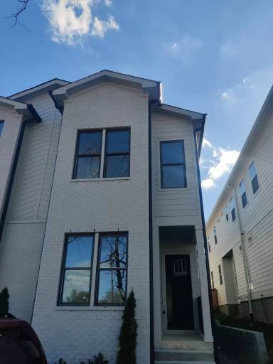 Main picture of 821 Watts Ln