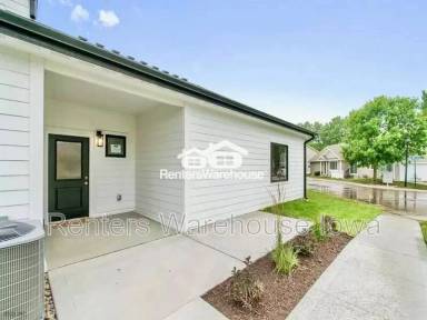 Main picture of 3630 NE Kara Ln
