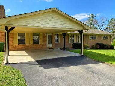 Main picture of 219 Merritt Rd