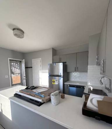 Main picture of 202 Avo St