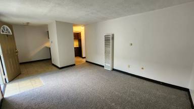 Main picture of 214 E Norwich Ave