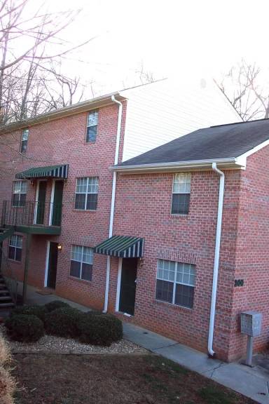Main picture of 300 Old Will Hunter Rd