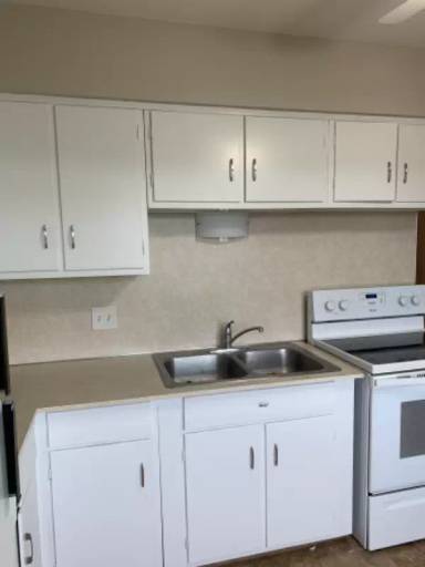 Main picture of 3474 S 82nd St