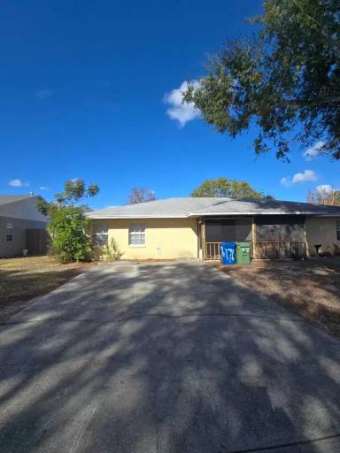 Main picture of 176 Rebecca Dr NE