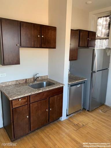 Main picture of 1832 N Humboldt Blvd