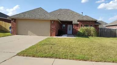 Main picture of 3005-89 Duncan Pointe