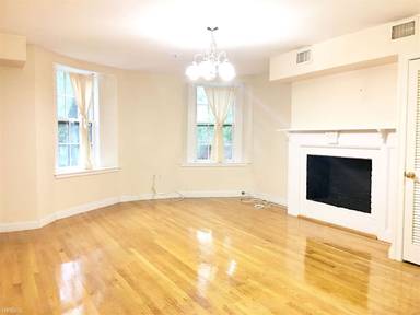 Main picture of 30 Mount Vernon St