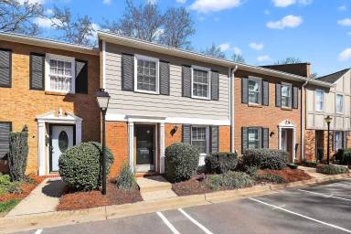 Main picture of 4605 Hedgemore Dr