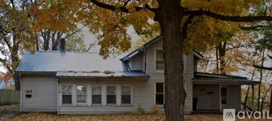 Main picture of 123 N Orchard St