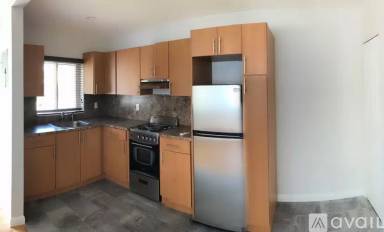 Main picture of 3450 SW 16th St