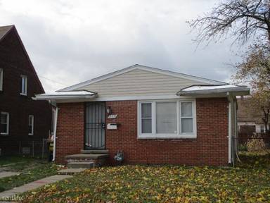 Main picture of 275 Newport St