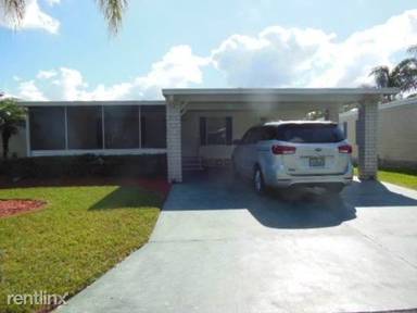 Main picture of 632 Tulip Cir W