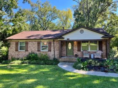 Main picture of 5922 Amity Pl